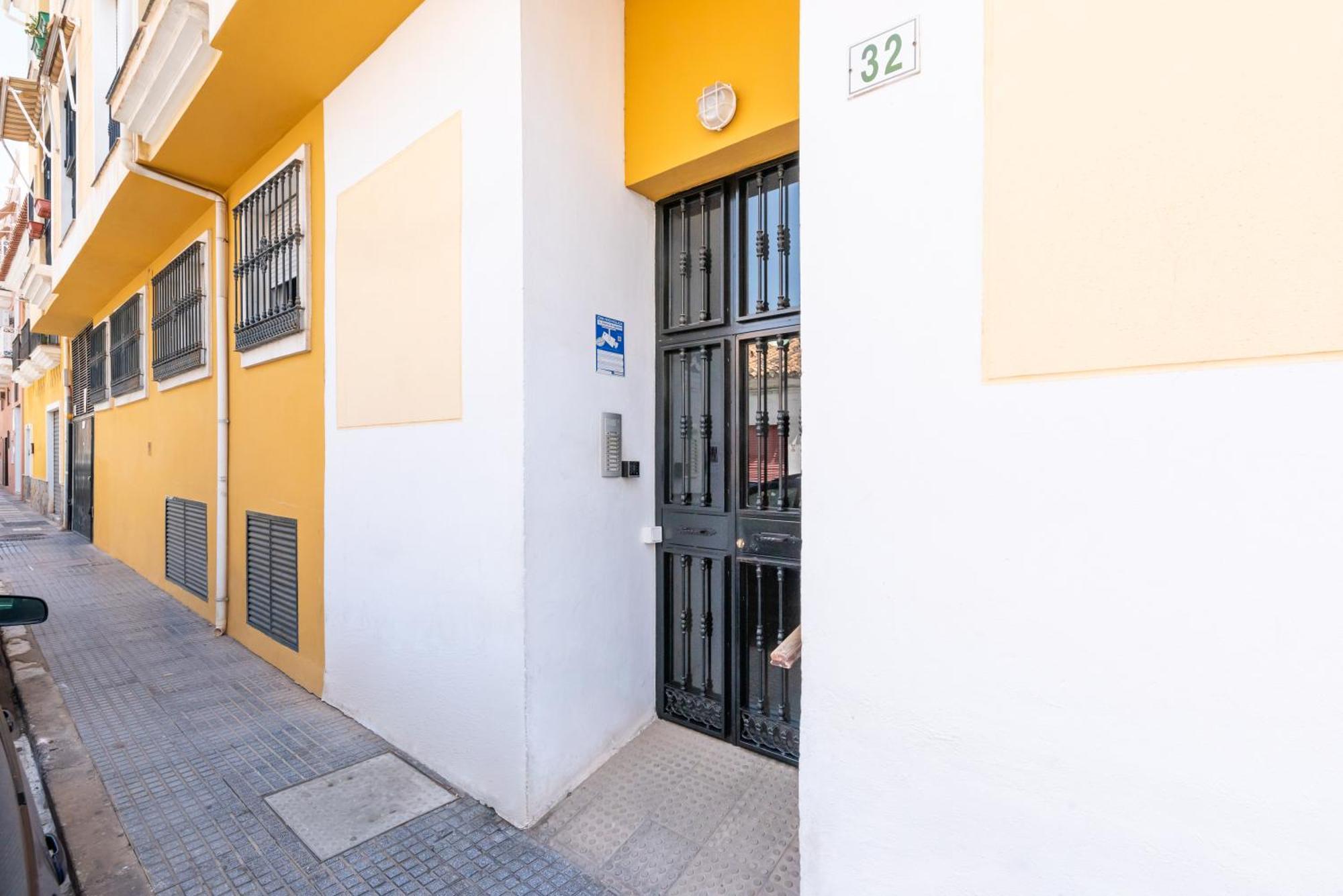 Wintowinrentals Comodo Estudio En Malaga. Dış mekan fotoğraf